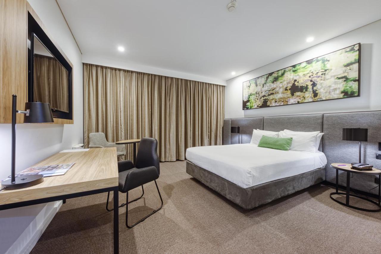 Mercure Пенріт Екстер'єр фото