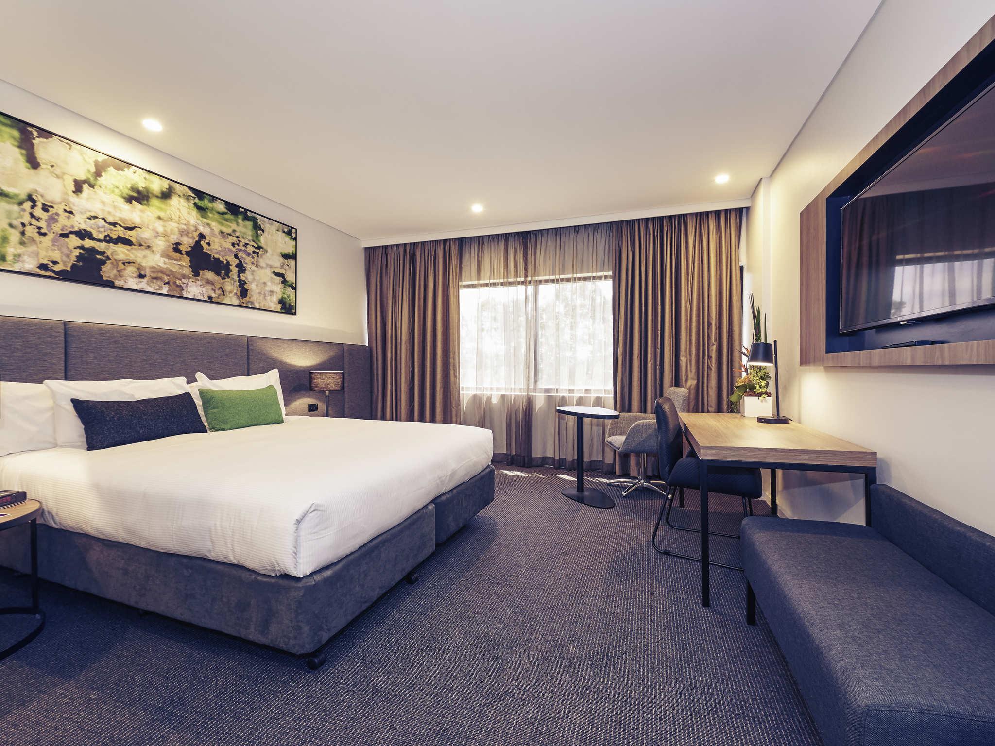 Mercure Пенріт Екстер'єр фото