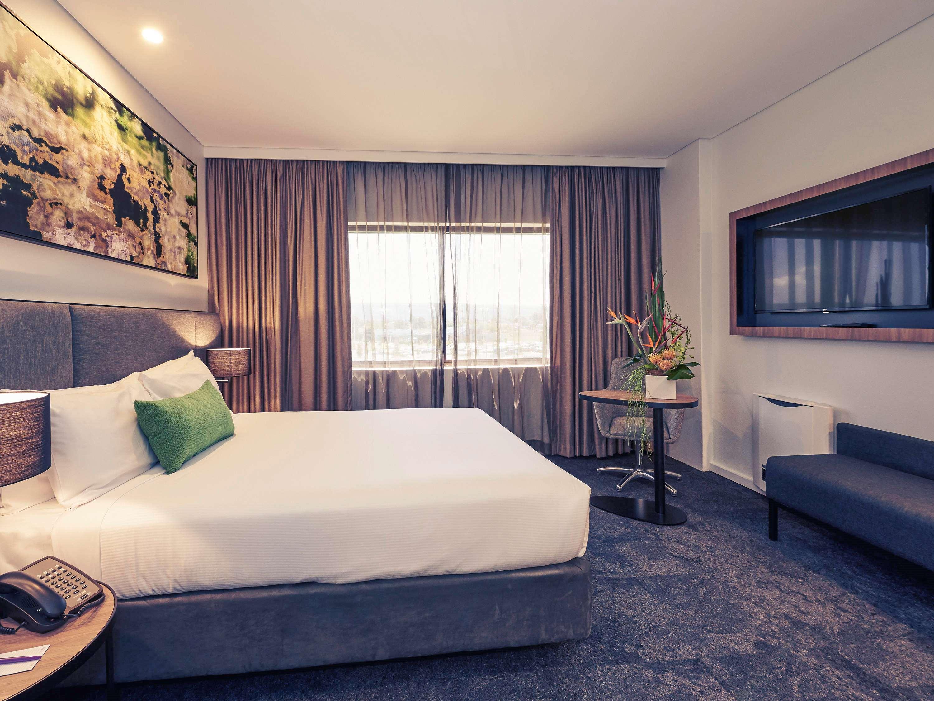Mercure Пенріт Екстер'єр фото