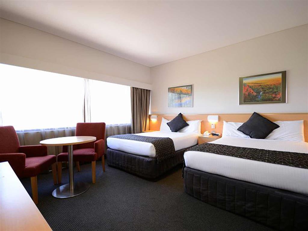 Mercure Пенріт Екстер'єр фото