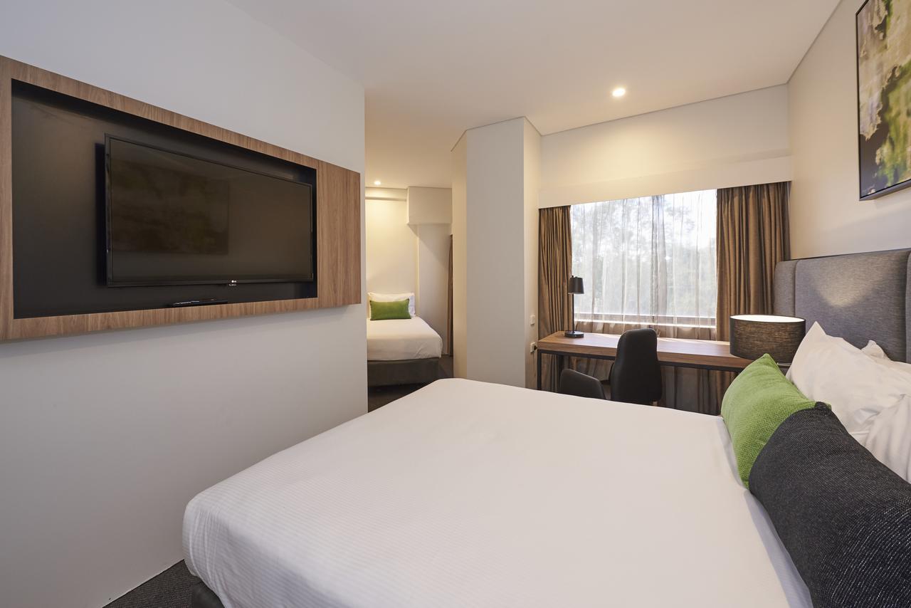 Mercure Пенріт Екстер'єр фото